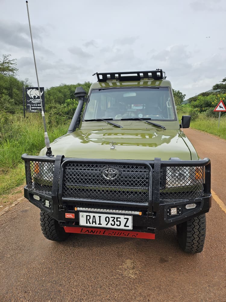Land Cruiser front view
